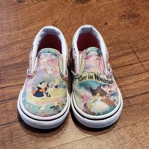 VANS Disney Alice in Wonderland Toddler 4.5